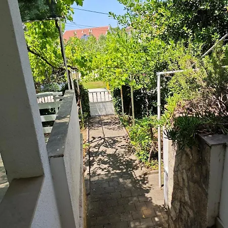 Apartament Lucy's Place